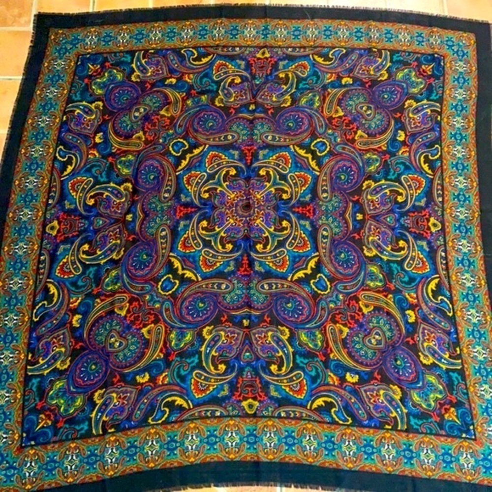 New Women’s Burdines Sunshine Fashions Italian Made Polyester Scarf/Pashmina